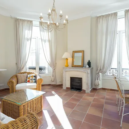 Pradinac 2 * Cannes